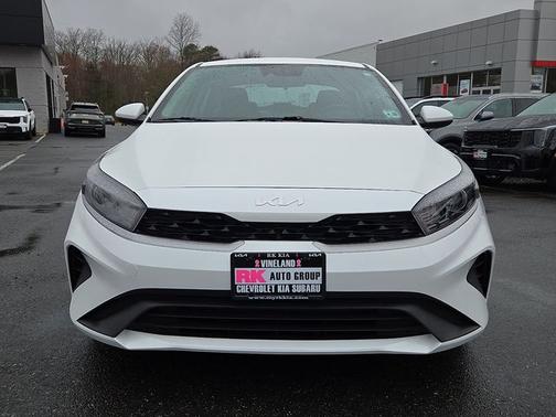 Snow White Pearl 2023 Kia Forte LXS
