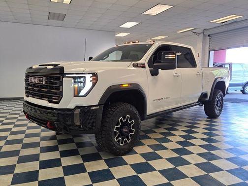 Summit White 2024 GMC Sierra 2500 AT4X
