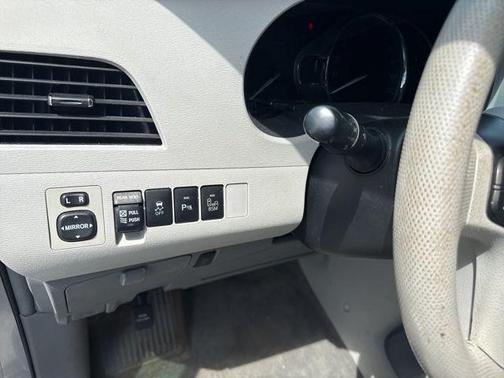 Silver Sky Metallic 2013 Toyota Sienna XLE
