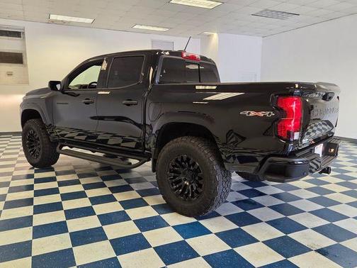 Black 2025 Chevrolet Colorado WT