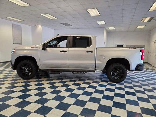 Silver Ice Metallic 2021 Chevrolet Silverado 1500 LT Trail Boss