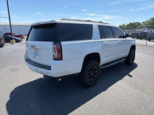 Summit White 2018 GMC Yukon XL SLT