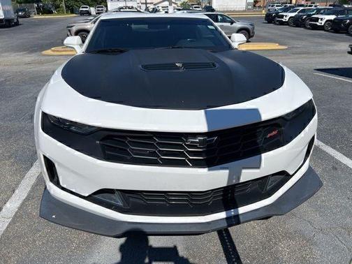 Summit White 2022 Chevrolet Camaro LT1