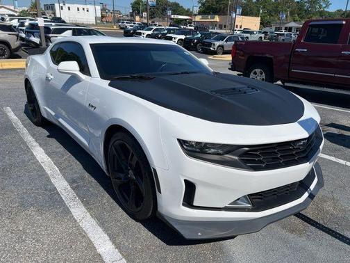 Summit White 2022 Chevrolet Camaro LT1