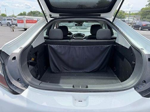 Summit White 2018 Chevrolet Volt LT