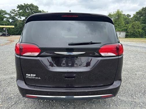 Cordovan 2018 Chrysler Pacifica Touring-L Plus