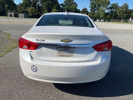 Summit White 2016 Chevrolet Impala 2LT