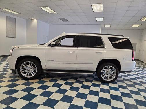 White Frost 2017 GMC Yukon SLT
