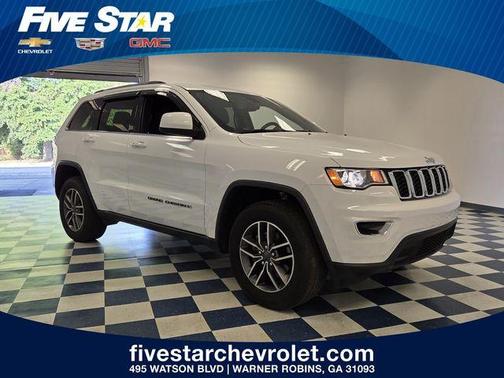 Bright White Clearcoat 2020 Jeep Grand Cherokee Laredo E