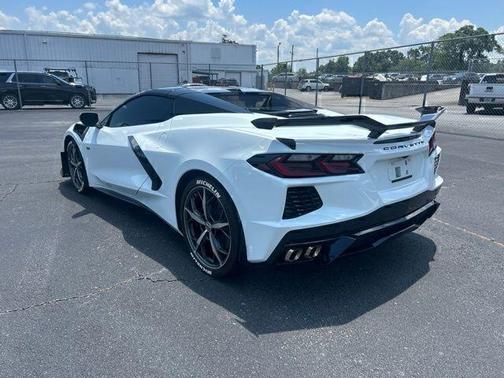 Arctic White 2021 Chevrolet Corvette Stingray w/3LT