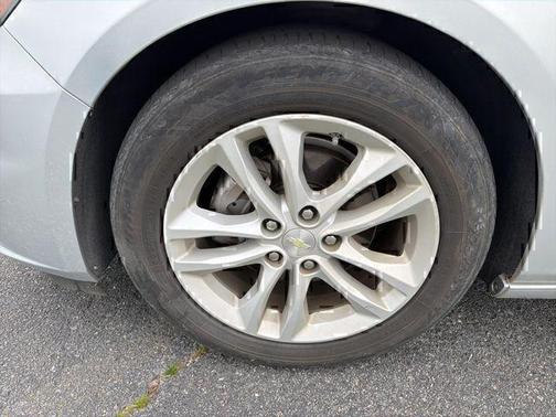Silver Ice Metallic 2016 Chevrolet Malibu 1LT