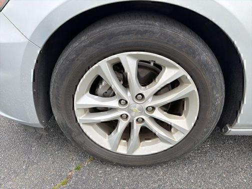 Silver Ice Metallic 2016 Chevrolet Malibu 1LT