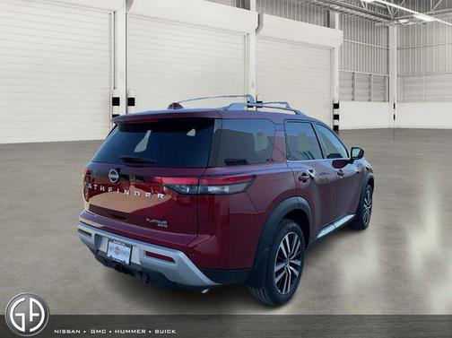 2025 Nissan Pathfinder Platinum