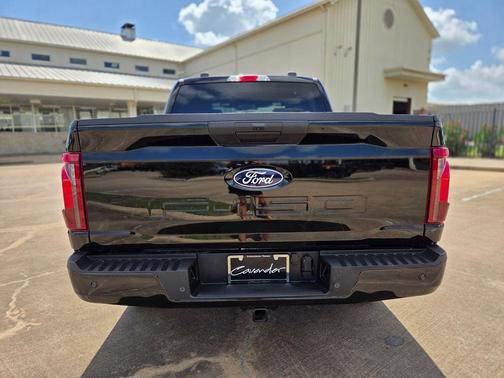 Agate Black Metallic 2026 Ford F-150 STX