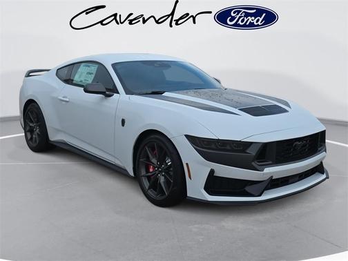 2026 Ford Mustang Dark Horse