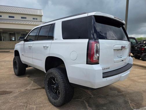 Summit White 2018 GMC Yukon SLT