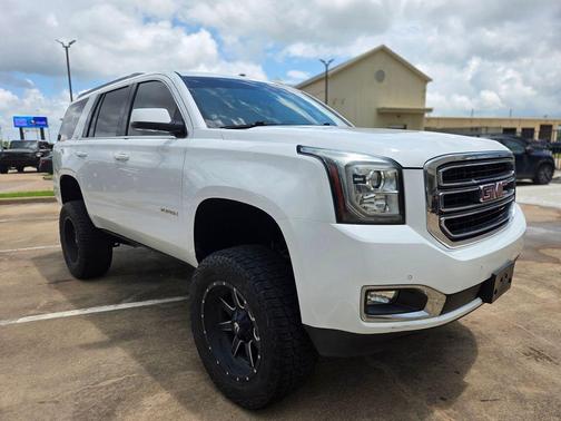 Summit White 2018 GMC Yukon SLT