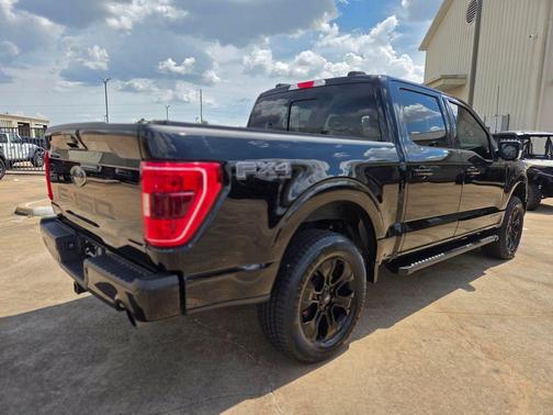 Agate Black Metallic 2023 Ford F-150 XLT