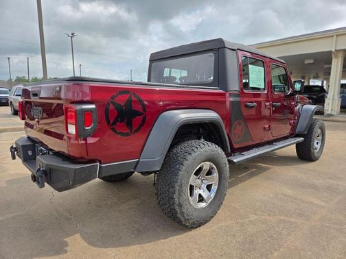 2021 Jeep Gladiator Sport