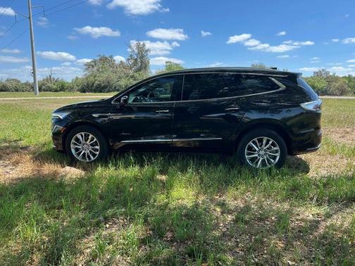 2023 Buick Enclave Avenir