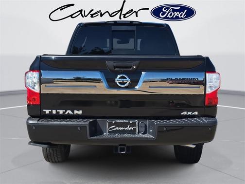 2017 Nissan Titan Platinum Reserve