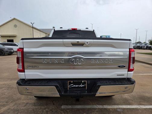 OXFORD WHITE 2022 Ford F-150 King Ranch