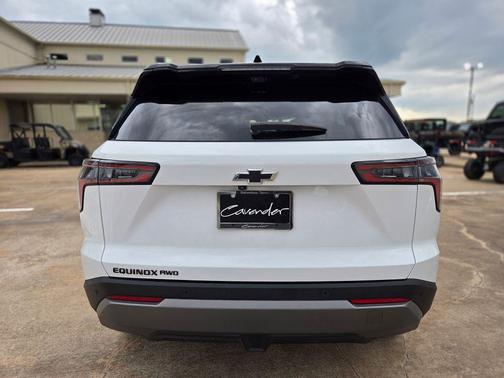 Summit White 2025 Chevrolet Equinox 1LT
