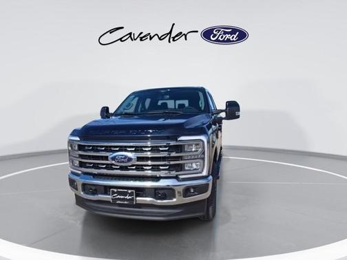 2025 Ford F-350 Lariat Super Duty