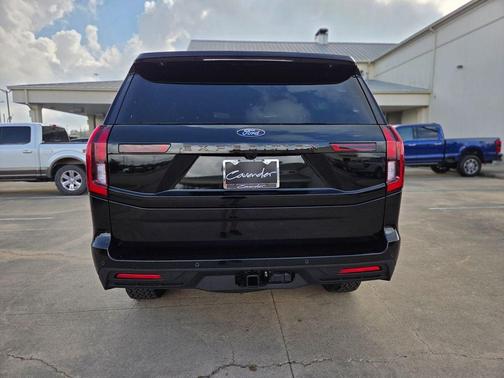 Agate Black Metallic 2026 Ford Expedition Tremor