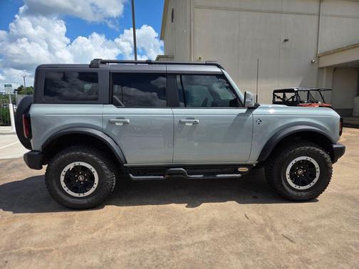 CACTUS GRAY 2024 Ford Bronco Outer Banks