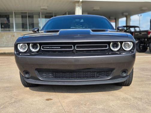 Granite Crystal Clearcoat Metallic 2023 Dodge Challenger SXT