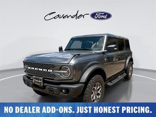 Carbonized Gray Metallic 2025 Ford Bronco Badlands SUV