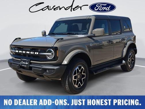 Gray 2026 Ford Bronco Outer Banks SUV
