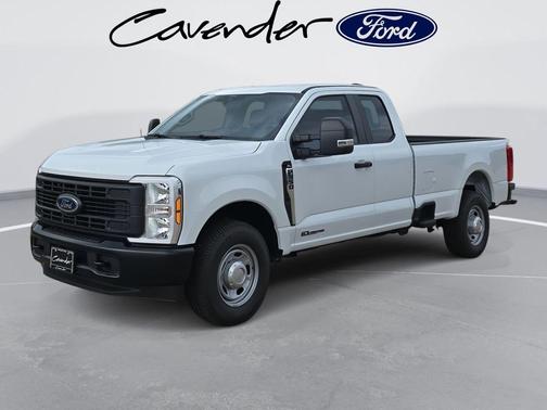 Oxford White 2026 Ford F-350 XL Truck