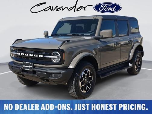 Gray 2026 Ford Bronco Outer Banks SUV