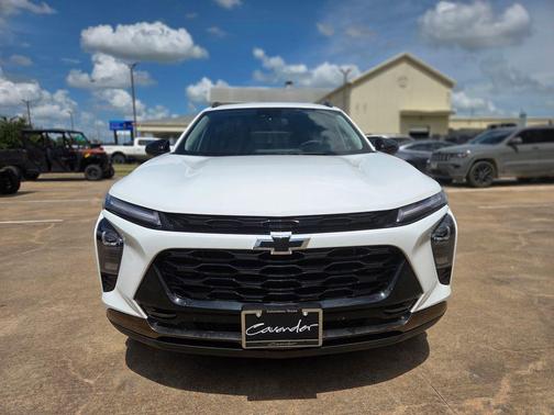 Summit White 2025 Chevrolet Trax FWD ACTIV