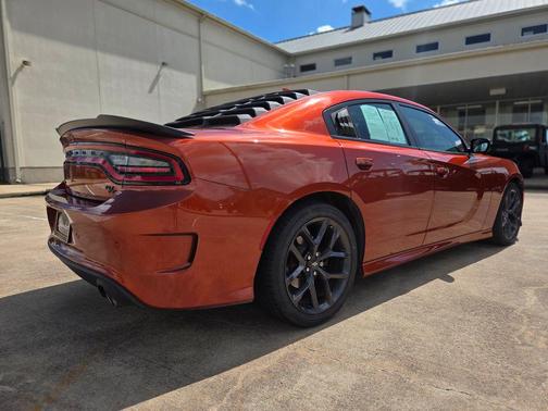 Sinamon Stick 2020 Dodge Charger R/T