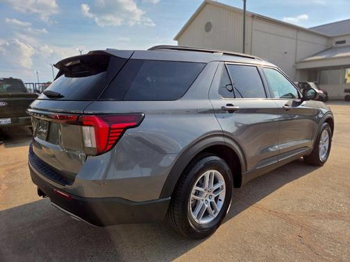 Carbonized Gray Metallic 2027 Ford Explorer Active