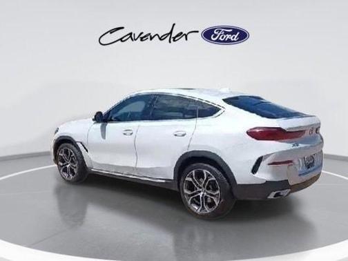 2023 BMW X6 xDrive40i