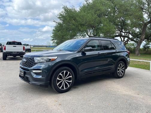 STONE BLUE METALLIC 2022 Ford Explorer ST-Line
