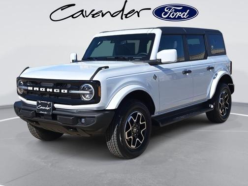 White 2026 Ford Bronco Outer Banks SUV