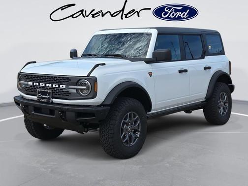 Oxford White 2025 Ford Bronco Badlands SUV