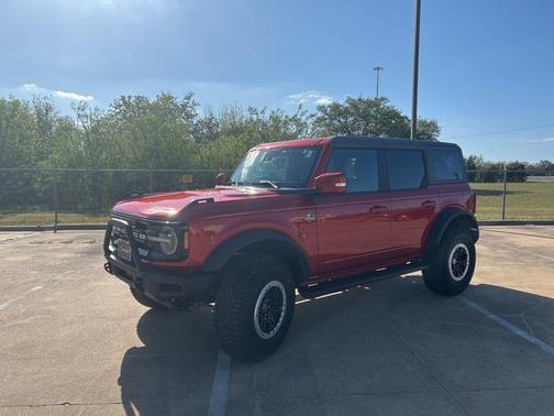 2024 Ford Bronco Outer Banks