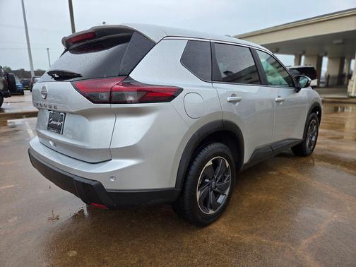 Brilliant Silver Metallic 2025 Nissan Rogue SV