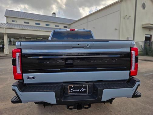Glacier Gray Metallic Tri-Coat 2026 Ford F-250 Platinum