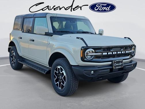 Tan 2026 Ford Bronco Outer Banks