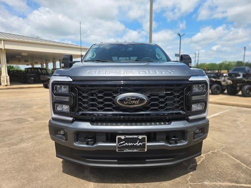 Carbonized Gray Metallic 2026 Ford F-250 Lariat