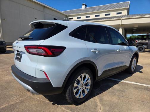 SPACE SILVER METALLIC 2026 Ford Escape Active
