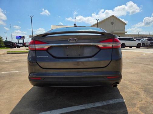 MAGNETIC 2018 Ford Fusion S