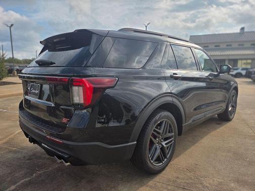 Agate Black Metallic 2026 Ford Explorer ST